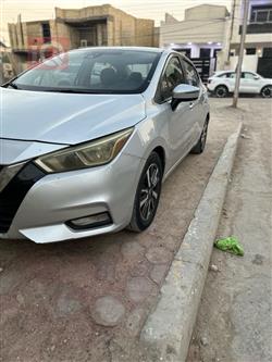 نيسان فيرسا